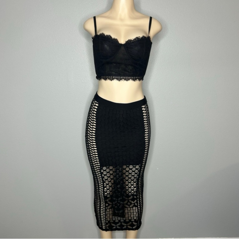 Forever 21 Lace Bustier Top & Kikiriki Sheer Midi Skirt | Size S